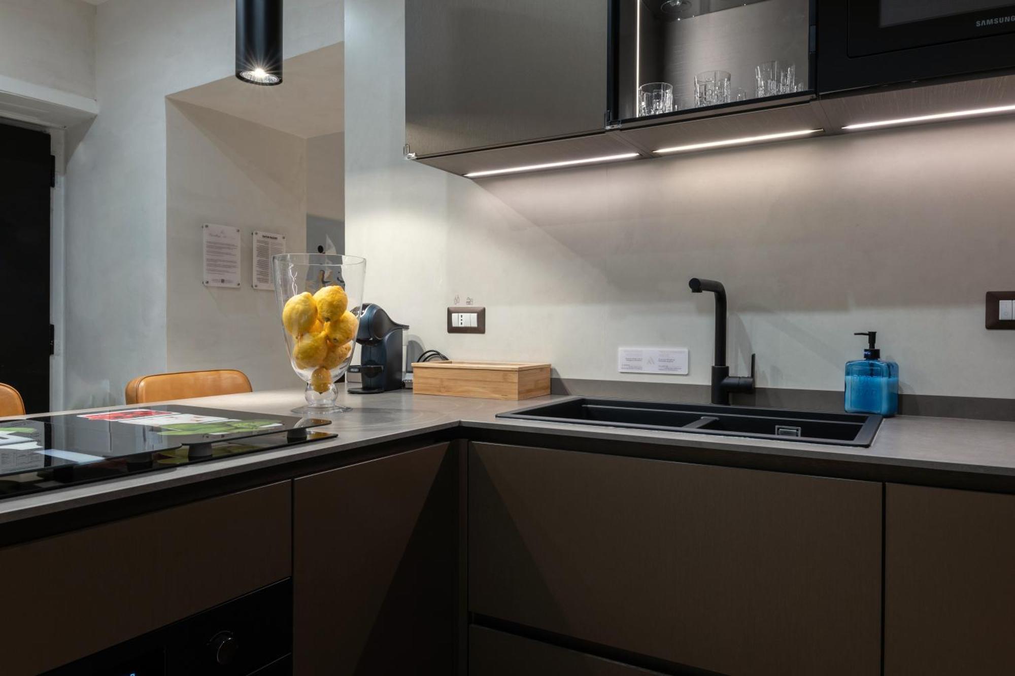 Aledo Boutique Apartments Неаполь Екстер'єр фото